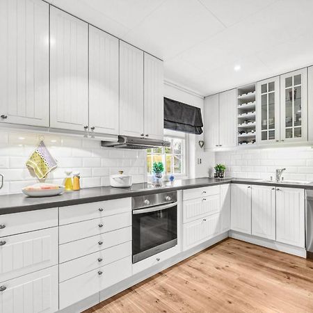 Private Room In Shared Apartment Trondheim Eksteriør billede